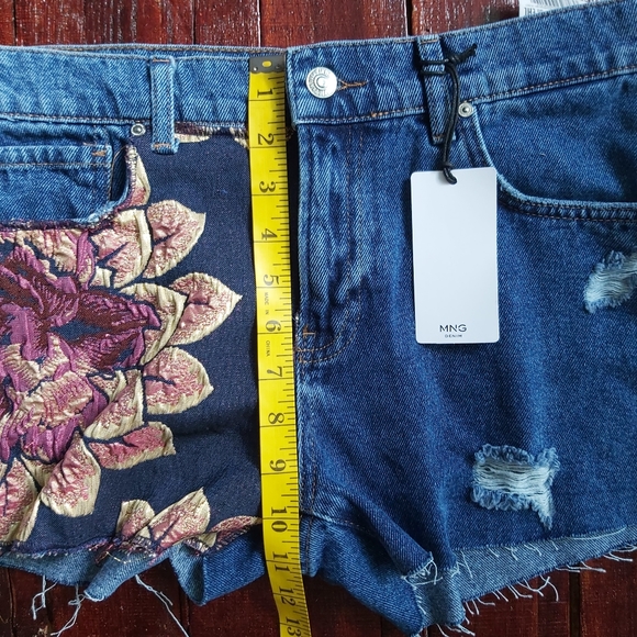 Mango Jacquard Floral Denim Shorts NWT Size 6 $60 - Picture 3 of 12